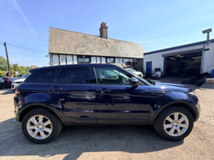 2015 Land Rover Range Rover Evoque Ed4 Se Tech in Blue — image 2