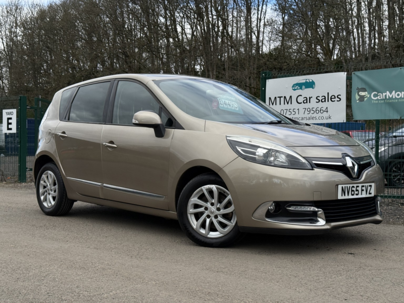 2015 Renault Scenic 1.5 Dynamique Nav Dci 110 in Beige — image 1