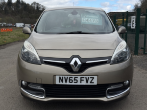2015 Renault Scenic 1.5 Dynamique Nav Dci 110 in Beige — image 2