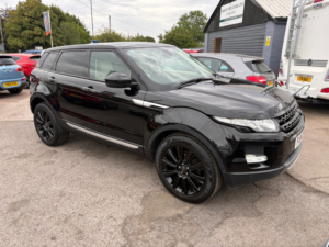 2014 Land Rover Range Rover Evoque 2.2 Sd4 Prestige SUV 5dr Diesel Auto 4WD Euro 5 (s/s) (190 Ps) in Black — image 2