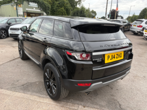 2014 Land Rover Range Rover Evoque 2.2 Sd4 Prestige SUV 5dr Diesel Auto 4WD Euro 5 (s/s) (190 Ps) in Black — image 4