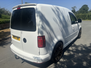 2016 Volkswagen Caddy 2.0 Tdi C20 Custom 4 Seater in White — image 3