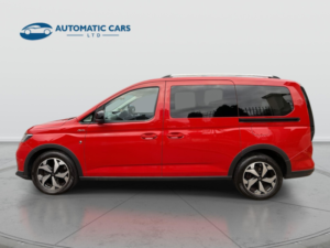 2023 Ford Tourneo Connect Active Ecoboost 5 Seater in Red — image 5