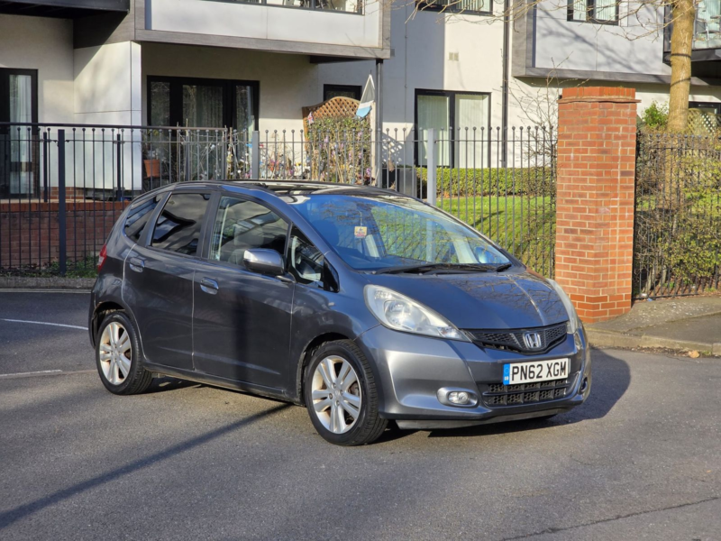 2012 Honda Jazz 1.4 I-Vtec Ex Hatchback 5dr Petrol Manual Euro 5 (99 Ps) in Grey — image 1