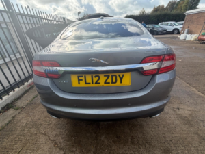 2012 Jaguar Xf 3.0d V6 Luxury Auto Euro 5 4dr in Grey — image 6