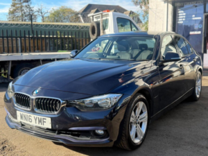 2016 BMW 3 Series 2.0 330e 7.6kwh Sport Auto Euro 6 (s/s) 4dr in Blue — image 3
