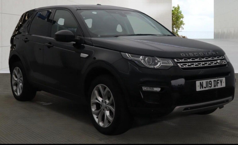 2019 Land Rover Discovery Sport 2.0 Si4 Hse Auto 4WD Euro 6 (s/s) 5dr in Black — image 1