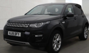 2019 Land Rover Discovery Sport 2.0 Si4 Hse Auto 4WD Euro 6 (s/s) 5dr in Black — image 2