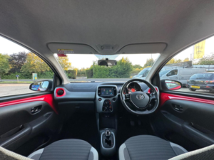2020 Toyota Aygo 1.0 Vvt-I X-Play X-Shift Euro 6 5dr in Red — image 2