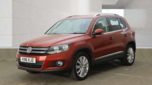2016 Volkswagen Tiguan 2.0 Tdi Bluemotion Tech Match Edition SUV 5dr Diesel DSG 4WD Euro 6 (s/s) (150 Ps) in Red — image 2