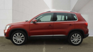 2016 Volkswagen Tiguan 2.0 Tdi Bluemotion Tech Match Edition SUV 5dr Diesel DSG 4WD Euro 6 (s/s) (150 Ps) in Red — image 6