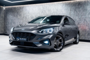 2018 Ford Focus 1.5t Ecoboost St-Line Euro 6 (s/s) 5dr in Grey — image 4
