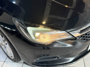 2016 Vauxhall Astra 1.0 I Turbo Ecoflex Sri in Black — image 3