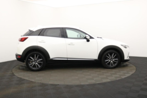 2018 Mazda Cx-3 2.0 Skyactiv-G Sport Nav SUV 5dr Petrol Manual Euro 6 (s/s) (121 Ps) in White — image 2