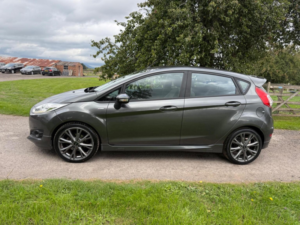2017 Ford Fiesta 1.0t Ecoboost St-Line Euro 6 (s/s) 5dr in Grey — image 4