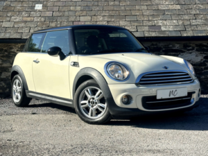 2013 MINI Hatch