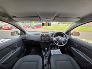 2017 Dacia Logan Mcv 1.5 Ambiance Dci 90 in Silver — image 2