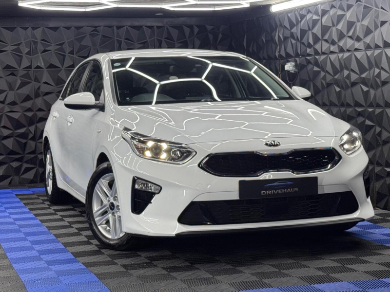 2019 Kia Ceed 1.6 Crdi Eco 2 Euro 6 (s/s) 5dr in White — image 1