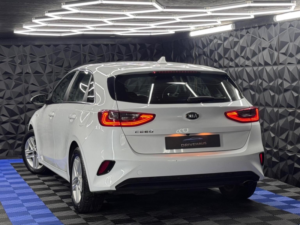 2019 Kia Ceed 1.6 Crdi Eco 2 Euro 6 (s/s) 5dr in White — image 4