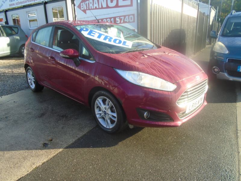 2015 Ford Fiesta 1.0t Ecoboost Zetec Hatchback 5dr Petrol Manual Euro 5 (s/s) (100 Ps) in Red — image 1