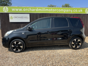 2012 Nissan Note 1.4 16v N-Tec+ in Black — image 3