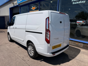 2023 Ford Transit Custom 2.0 300 Ecoblue Limited Panel Van 5dr Diesel Manual L1 H1 Euro 6 130 Ps in White — image 4