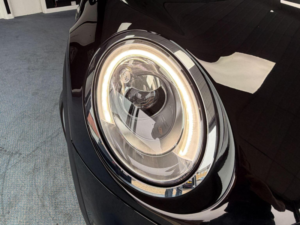 2016 MINI Hatch 1.5 Cooper Euro 6 (s/s) 3dr in Black — image 4