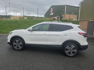 2017 Nissan Qashqai 1.5 Dci N-Connecta in White — image 5