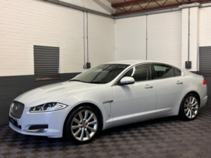 2015 Jaguar Xf 2.2d Portfolio Saloon 4dr Diesel Auto Euro 5 (s/s) (200 Ps) in White — image 3