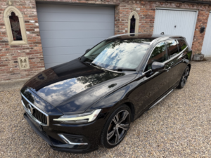 2018 Volvo V60 2.0 Inscription D4 in Black — image 2