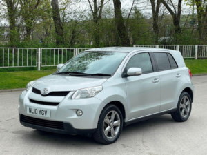 2010 Toyota Urban Cruiser 1.4 D-4d 4WD Euro 4 5dr in Silver — image 5