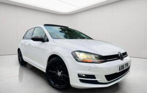 2016 Volkswagen Golf 1.4 Tsi Bluemotion Tech Act Gt Edition DSG Euro 6 (s/s) 5dr in White — image 3