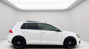 2016 Volkswagen Golf 1.4 Tsi Bluemotion Tech Act Gt Edition DSG Euro 6 (s/s) 5dr in White — image 5