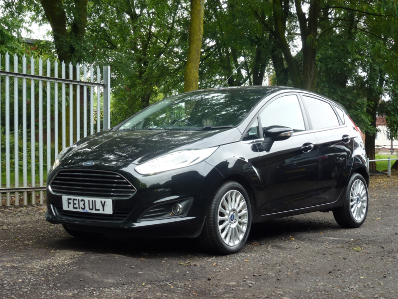 2013 Ford Fiesta 1.0t Ecoboost Titanium Hatchback 5dr Petrol Manual Euro 5 (s/s) (100 Ps) in Black — image 1