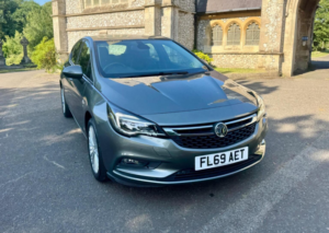 2019 Vauxhall Astra 1.4i Turbo Elite Nav Auto Euro 6 (s/s) 5dr in Grey — image 5