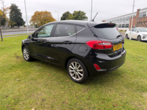 2018 Ford Fiesta 1.0t Ecoboost Gpf Titanium Hatchback 5dr Petrol Manual Euro 6 (s/s) (125 Ps) in Black — image 4