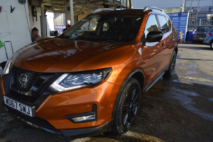 2017 Nissan X-Trail 2.0 Dci Tekna in Orange — image 3