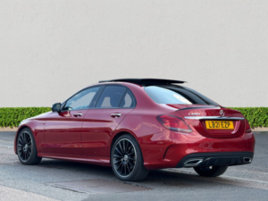 2021 Mercedes-Benz C Class 2.0 C220d Amg Line (premium Plus) Saloon 4dr Diesel G-Tronic+ Euro 6 (s/s) (194 Ps) in Red — image 5