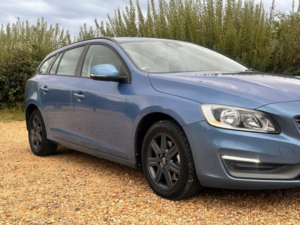 2014 Volvo V60 2.0 D4 Business Edition Euro 6 (s/s) 5dr in Blue — image 4