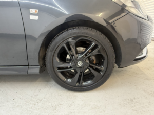 2015 Vauxhall Corsa 1.4 I Ecotec Limited Edition in Black — image 3