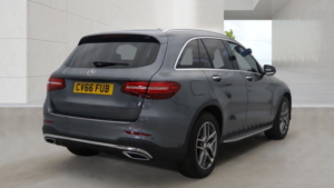 2016 Mercedes-Benz Glc 2.1 Glc250d Amg Line (premium) SUV 5dr Diesel G-Tronic 4matic Euro 6 (s/s) (204 Ps) in Grey — image 4
