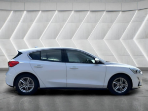 2019 Ford Focus 1.5 Ecoblue Zetec Euro 6 (s/s) 5dr in White — image 5