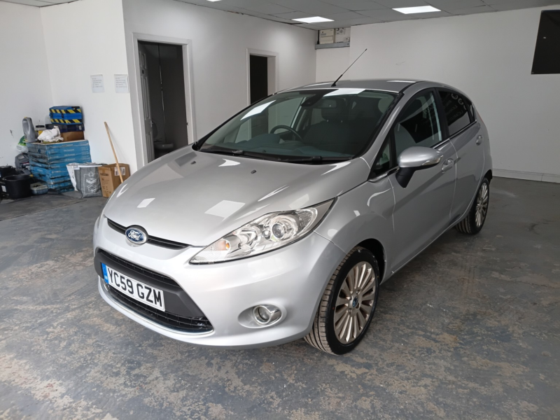 2009 Ford Fiesta 1.4 Titanium in Silver — image 1