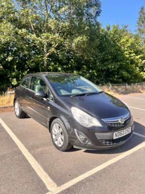 2012 Vauxhall Corsa 1.0 Ecoflex 12v Active Hatchback 3dr Petrol Manual Euro 5 (a/c) (65 Ps) in Black — image 4