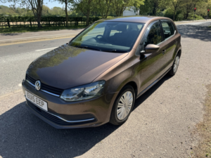 2015 Volkswagen Polo 1.2 Tsi Bluemotion Tech Se in Brown — image 2