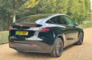 2023 Tesla Model Y (dual Motor) Long Range Auto 4wde 5dr in Black — image 3