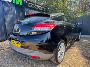2014 Renault Megane 1.5 Dci Dynamique Tomtom Euro 5 (s/s) 3dr in Black — image 6