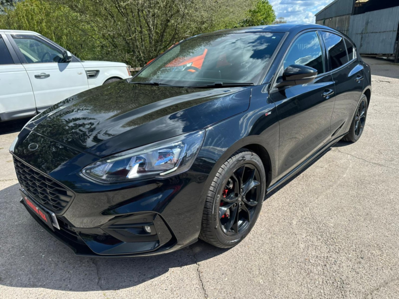 2019 Ford Focus 1.0 T Ecoboost St-Line in Black — image 1