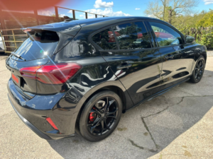 2019 Ford Focus 1.0 T Ecoboost St-Line in Black — image 2
