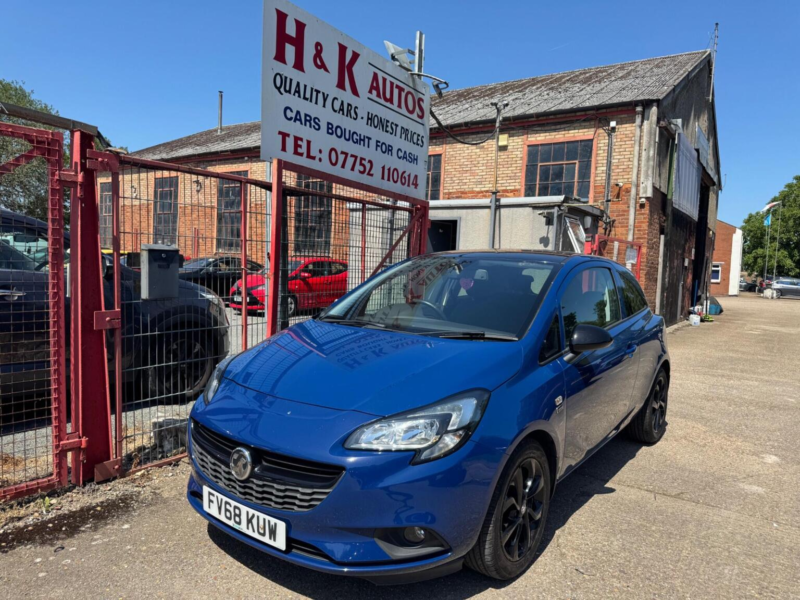 2018 Vauxhall Corsa 1.4i Ecotec Griffin Euro 6 3dr in Blue — image 1